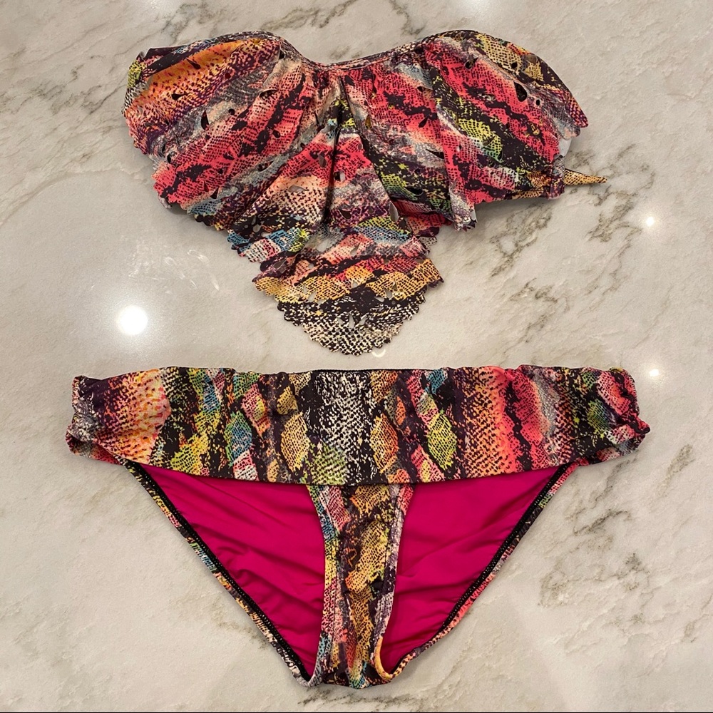 PilyQ laser cut viper bandeau